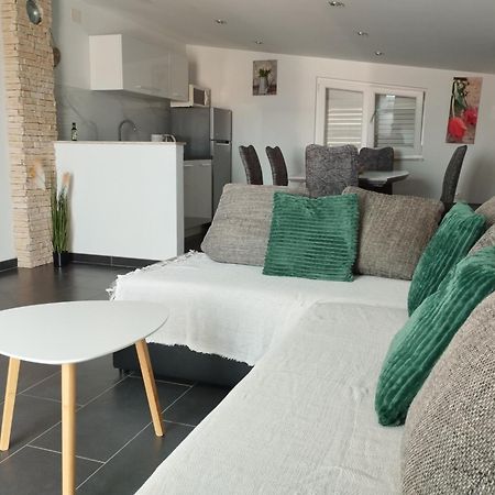 Apartman Nella Біоград-на-Мору Екстер'єр фото